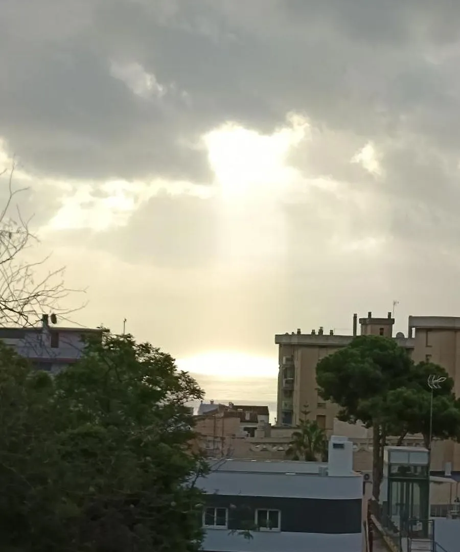 Δωμάτια σε οικογενειακή κατοικία Habitacion Muy Centrica Τορρεμολίνος